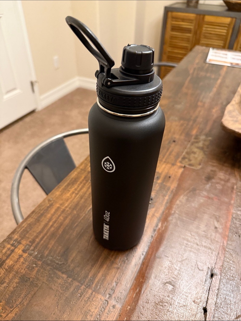 Black Insulated Stainless Steel Water Bottle with Flip Cap